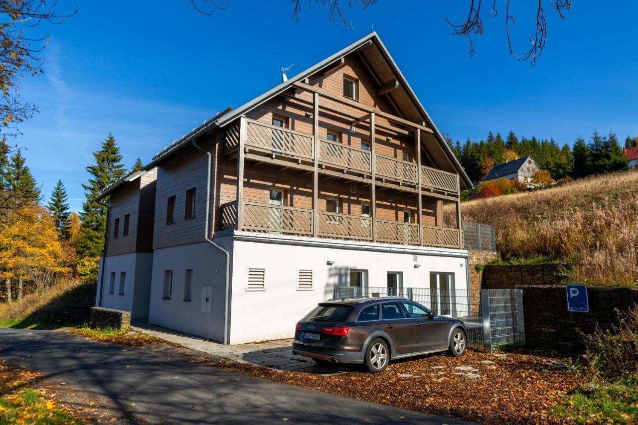 Krusnohorske Strane Apartment Loucna pod Klinovcem Exterior photo
